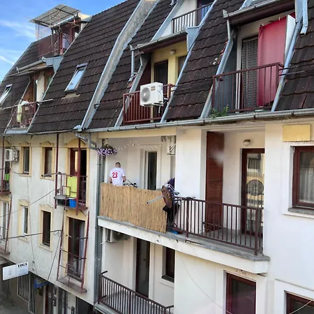 Apartment Romantic Place With The View At Synagogue *