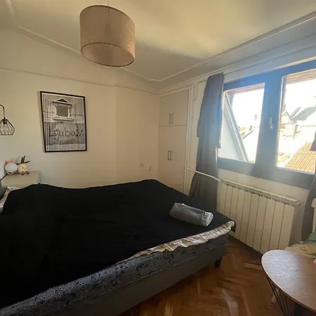 Apartment Romantic Place With The View At Synagogue